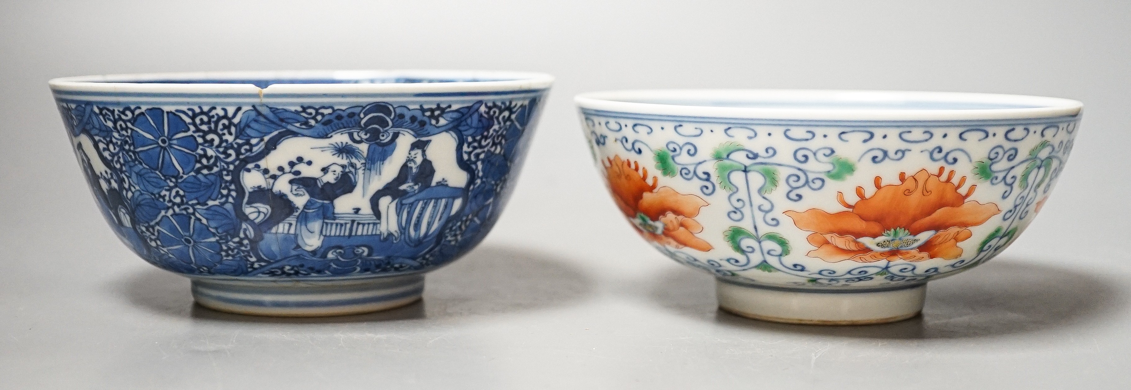Two Chinese porcelain bowls 14.5cm